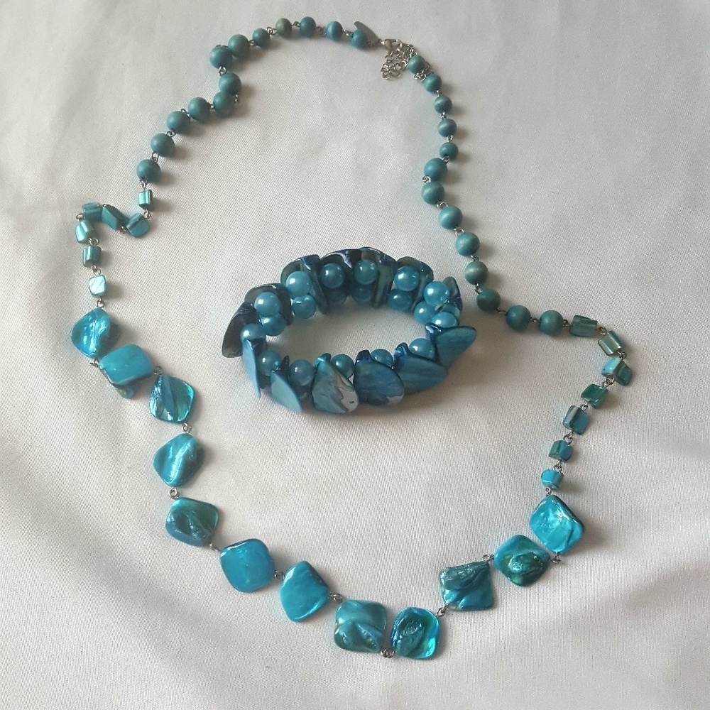 Shells Matching accesories - Picture 1 of 3